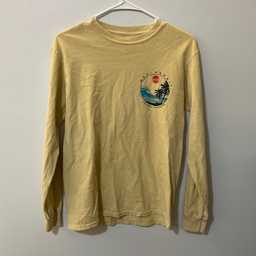 Woman’s graphic long sleeve